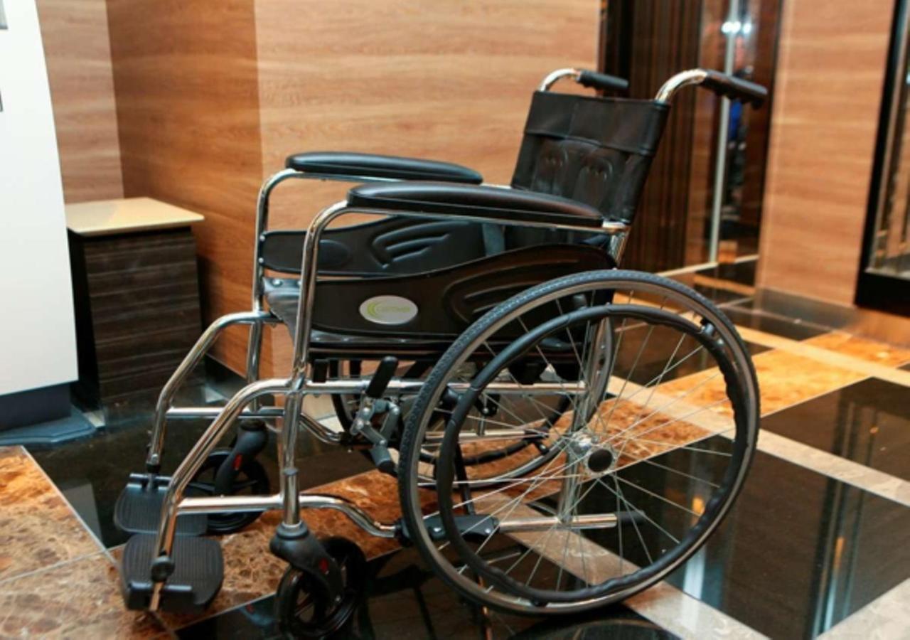 Apa Hotel Kagoshima Chuo Ekimae Bagian luar foto